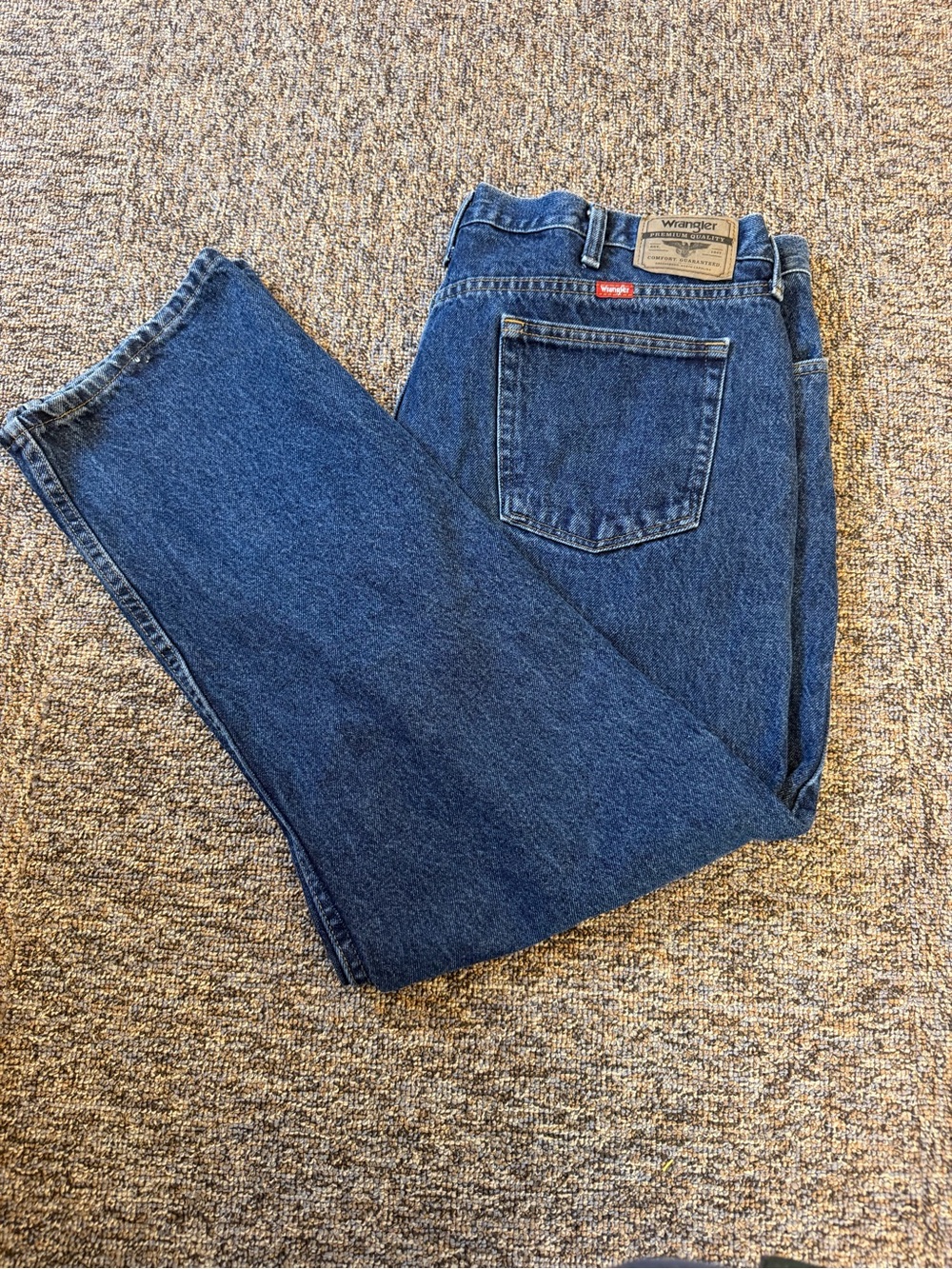Wrangler Men’s Premium Quality Classic Blue Denim Jeans Size 44X30